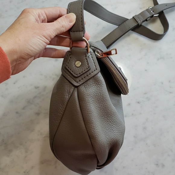 Marc Jacobs Leather Fold Over Messenger Bag purse - Picture 3 of 8
